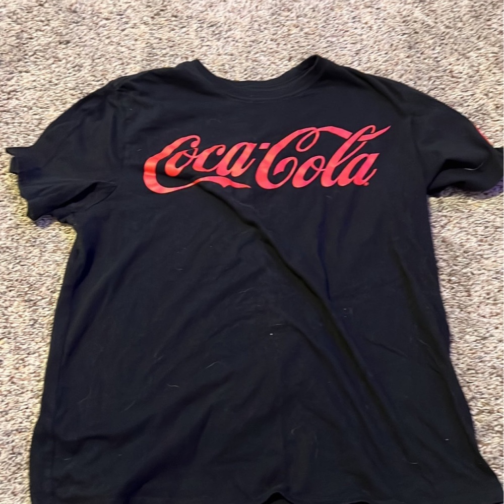 Size Medium black Coca Cola T-Shirt